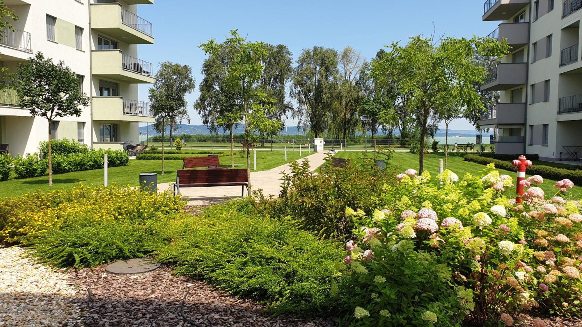 Lelle Resort B21 Balatonlelle Esterno foto